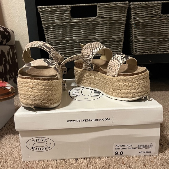 Steve Madden Advantage Natural Snake Size 9 - Picture 1 of 3